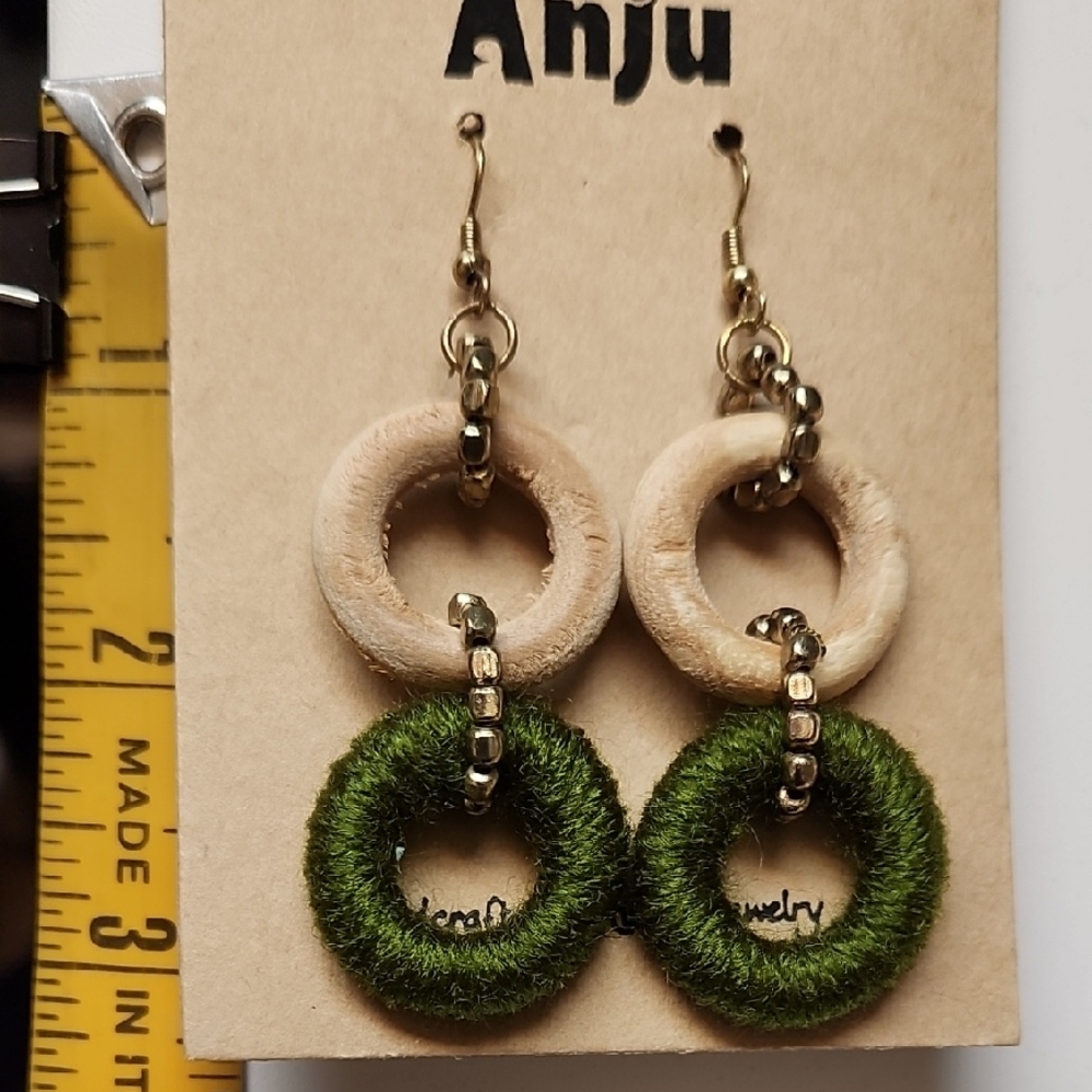 Anju Jewelry Green and Tan Earrings